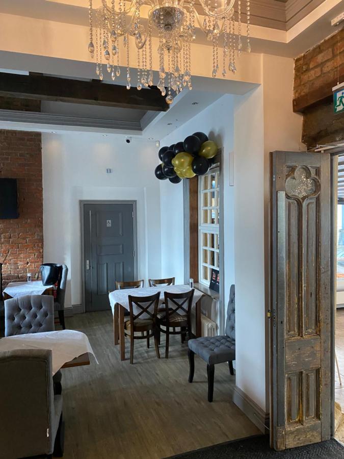 The George Wright Boutique Hotel, Bar & Restaurant Родъръм Екстериор снимка