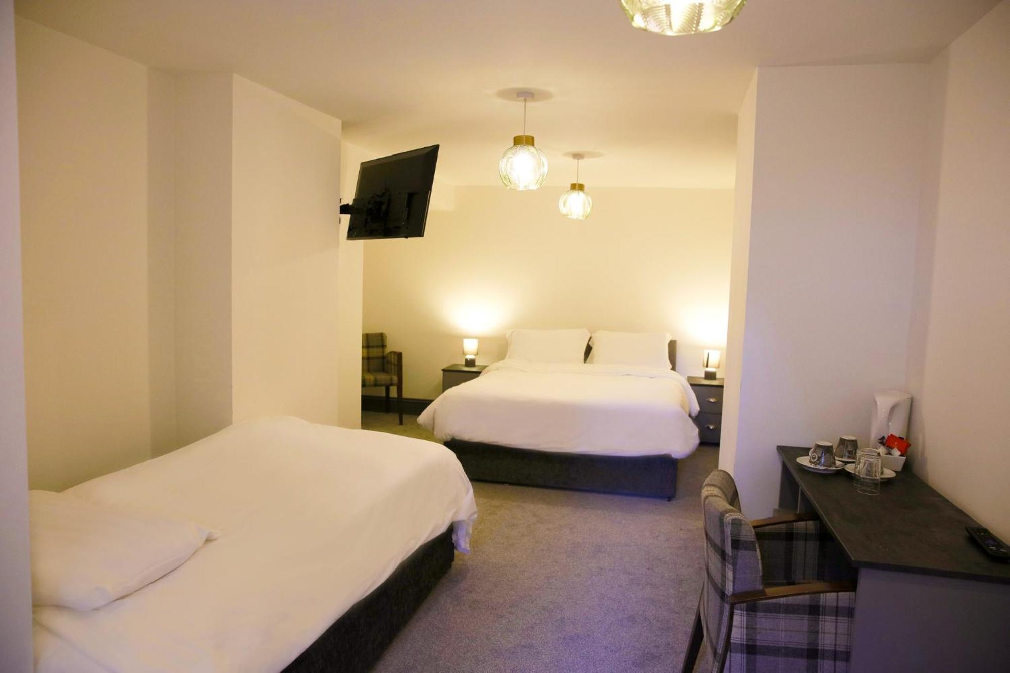 The George Wright Boutique Hotel, Bar & Restaurant Родъръм Екстериор снимка
