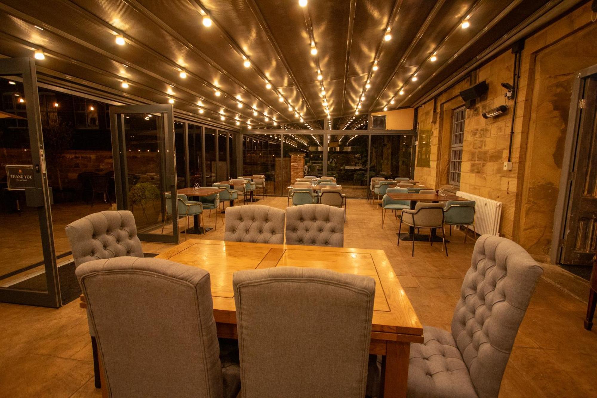 The George Wright Boutique Hotel, Bar & Restaurant Родъръм Екстериор снимка