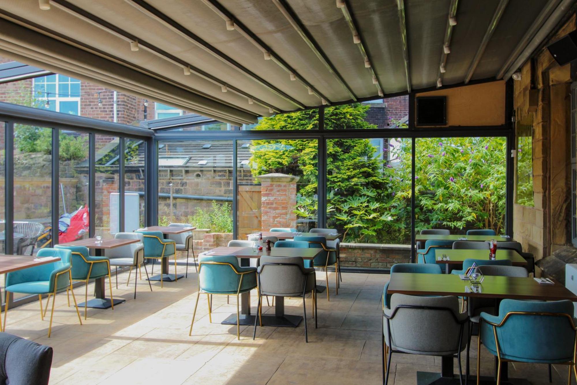 The George Wright Boutique Hotel, Bar & Restaurant Родъръм Екстериор снимка