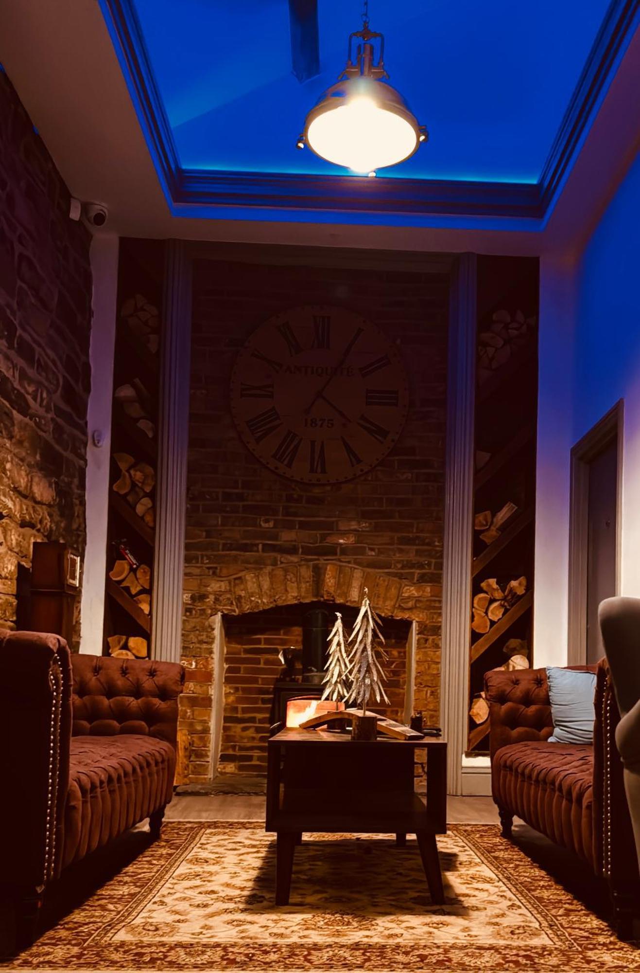 The George Wright Boutique Hotel, Bar & Restaurant Родъръм Екстериор снимка